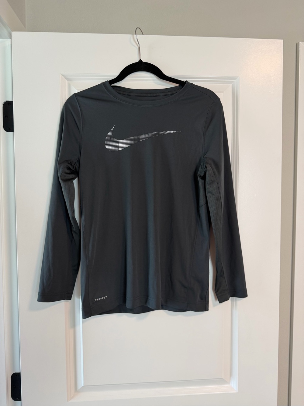 Nike Long Sleeve Performance Top - Charcoal with Silver Swoosh